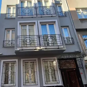 vizitați hotelul