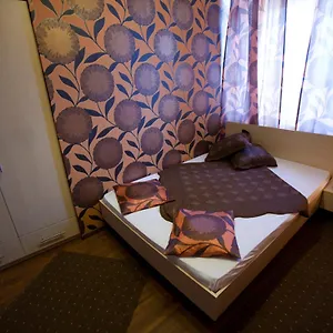 Hotel La Gil, Bucarest